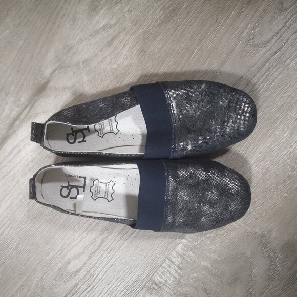 SL Design Ladies Size 37 Navy with White Sole Lightweight Slip On Flats - Picture 7 of 7